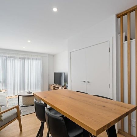 Alps And Lake Retreat Wanaka Albert Town المظهر الخارجي الصورة