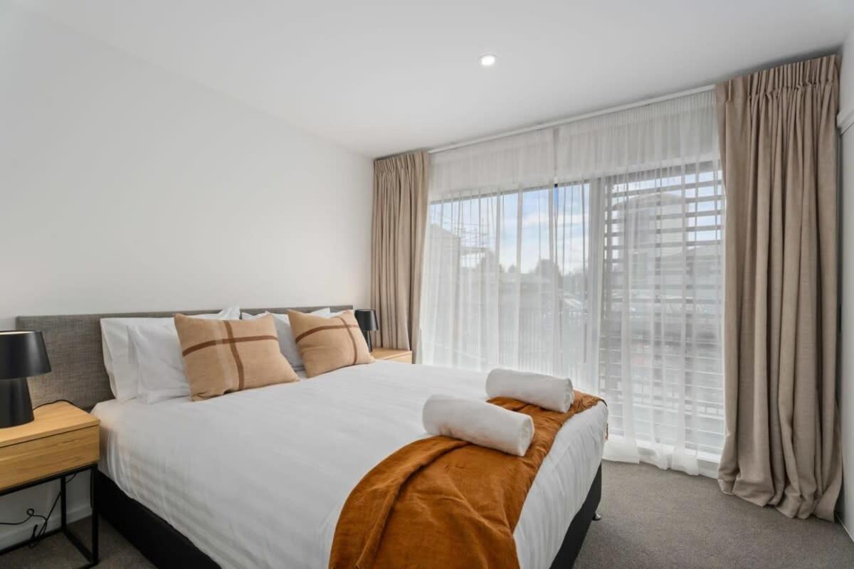 Alps And Lake Retreat Wanaka Albert Town المظهر الخارجي الصورة